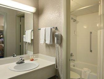 Hotel Ramada Conference Center South Indianapolis Esterno foto
